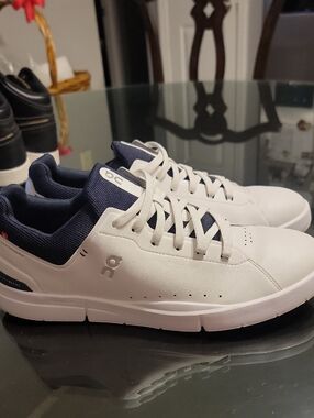 On Running Men's White and Navy Low-Top Sneakers with Cushioned Sole